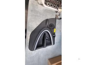 Begagnade List, bakdörr, 4-dörrars, vänster Mini Countryman (R60) 1.6 16V Cooper S Pris € 40,00 Marginaltabell erbjuds av Poolman autodemontage