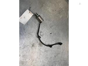 Begagnade Kamaxelsensor Volvo V60 I (FW/GW) 2.4 D6 20V Plug-in Hybrid AWD Pris € 30,00 Marginaltabell erbjuds av Poolman autodemontage