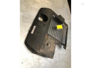 Gebruikte Afdekplaat motor Toyota Land Cruiser (J12) 3.0 D-4D 16V Prijs € 40,00 Margeregeling aangeboden door Poolman autodemontage