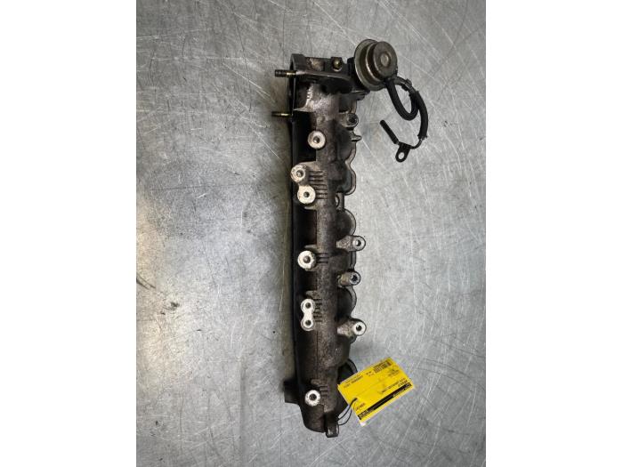 Wervelklep van een Toyota Land Cruiser (J12) 3.0 D-4D 16V 2006