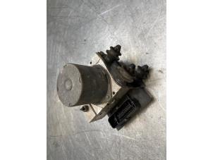 Begagnade ABS-pump Audi A4 (B8) 2.0 TDI 16V Quattro Pris € 75,00 Marginaltabell erbjuds av Poolman autodemontage