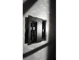 Używane Sterownik Body Control Audi A4 Avant Quattro (B8) 2.0 TDI 16V Cena € 35,00 Procedura marży oferowane przez Poolman autodemontage