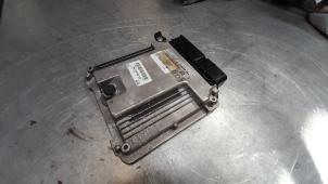 Używane Komputer sterowania silnika Audi A4 Avant Quattro (B8) 2.0 TDI 16V Cena € 100,00 Procedura marży oferowane przez Poolman autodemontage