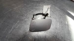 Używane Zakretka spryskiwacz reflektorów po lewej Audi A4 Avant Quattro (B8) 2.0 TDI 16V Cena € 20,00 Procedura marży oferowane przez Poolman autodemontage