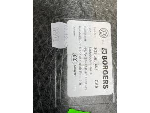 Usados Alfombrilla de maletero Volkswagen Passat Alltrack (3G5) 2.0 TDI BiTurbo 16V 4Motion Precio € 40,00 Norma de margen ofrecido por Poolman autodemontage
