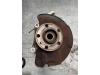 Fusee links-voor van een Volvo V70 (SW) 2.4 20V 140 2004