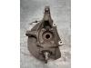Fusee links-voor van een Volvo V70 (SW) 2.4 20V 140 2004