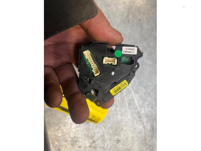 Schakelaar (diversen) van een Tesla Model X 100X 2018