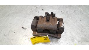 Begagnade Bakre bromsok, höger Opel Antara (LA6) 2.4 16V 4x4 Pris € 25,00 Marginaltabell erbjuds av Poolman autodemontage