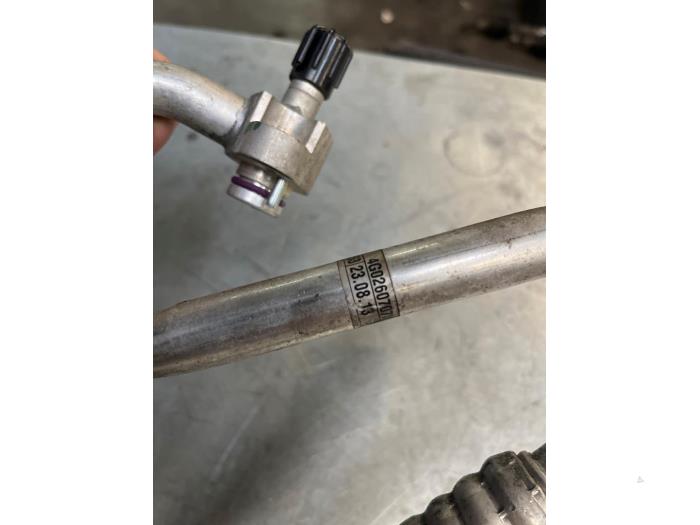 Luftkonditioneringsledning från en Audi A6 Avant (C7) 2.0 TDI 16V 2013