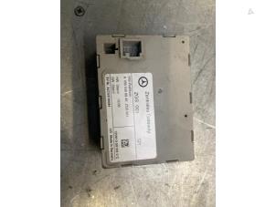 Begagnade Gateway-modul Mercedes E (W211) 5.0 E-500 V8 24V Pris € 30,00 Marginaltabell erbjuds av Poolman autodemontage