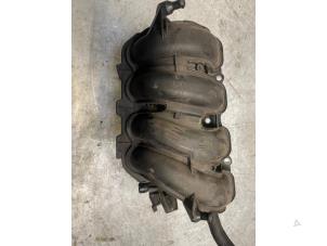 Gebruikte Inlaatspruitstuk Peugeot 207/207+ (WA/WC/WM) 1.6 16V VTi Prijs € 30,00 Margeregeling aangeboden door Poolman autodemontage