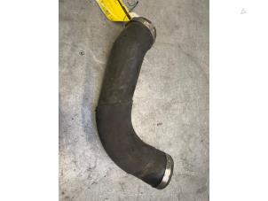 Begagnade Turboslang Audi A8 (D4) 3.0 TDI V6 24V Quattro Pris € 40,00 Marginaltabell erbjuds av Poolman autodemontage