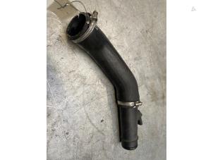 Begagnade Turboslang Audi A8 (D4) 3.0 TDI V6 24V Quattro Pris € 50,00 Marginaltabell erbjuds av Poolman autodemontage