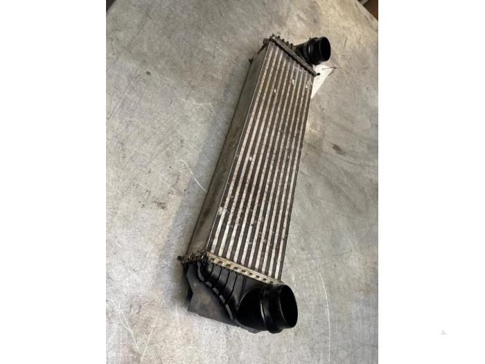 Intercooler van een BMW 5 serie (F10) 535i 24V TwinPower Turbo 2015
