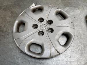 Gebruikte Wieldop Honda FR-V (BE) 1.7 16V Prijs € 20,00 Margeregeling aangeboden door Poolman autodemontage