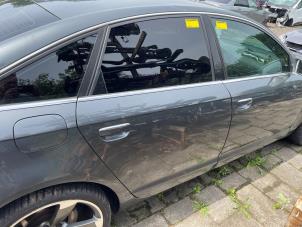 Begagnade Bakdörr, 4-dörrars, höger Audi S6 (C6) 5.2 V10 40V Pris € 250,00 Marginaltabell erbjuds av Poolman autodemontage