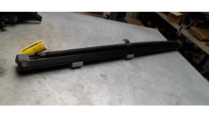 Używane Siatka bagazowa Audi A4 Avant (B8) 1.8 TFSI 16V Quattro Cena € 40,00 Procedura marży oferowane przez Poolman autodemontage