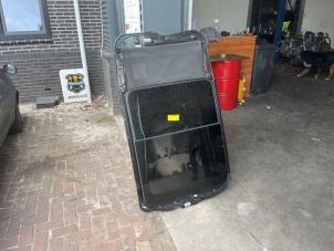 Używane Dach panoramiczny Audi A4 Avant (B8) 1.8 TFSI 16V Quattro Cena € 250,00 Procedura marży oferowane przez Poolman autodemontage