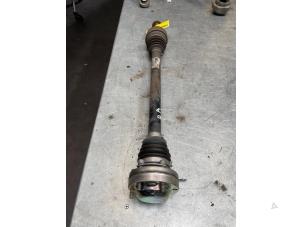 Begagnade Drivaxel, höger bak Audi A4 Avant (B8) 1.8 TFSI 16V Quattro Pris € 30,00 Marginaltabell erbjuds av Poolman autodemontage