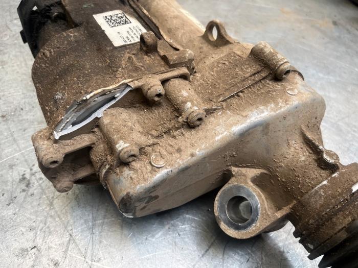 Servostyrningsbox från en Ford Ranger 2.0 Bi-TDCi 16V 4x4 2022