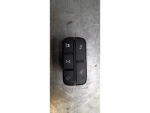 Begagnade PDC-brytare Ford Ranger 2.0 Bi-TDCi 16V 4x4 Pris € 24,20 Inklusive moms erbjuds av Poolman autodemontage