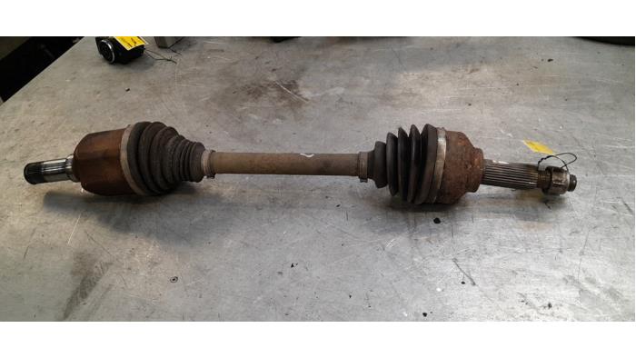 Drivaxel, vänster fram från en Ford Transit Custom 2.2 TDCi 16V 2013