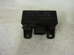 Gebruikte Voorgloei Relais Mercedes Sprinter 2t (901/902) 208 CDI 16V Prijs € 40,00 Margeregeling aangeboden door Autorecycling Reuvers B.V.