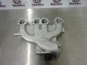 Gebruikte Spruitstuk Inlaat Volkswagen Golf V (1K1) 1.9 TDI Prijs € 25,00 Margeregeling aangeboden door Autorecycling Reuvers B.V.