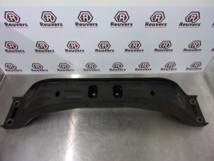 Begagnade Fäste, växellåda Hyundai H-300 2.5 CRDi Pris € 25,00 Marginaltabell erbjuds av Autorecycling Reuvers B.V.