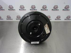 Gebruikte Rembekrachtiger Renault Megane III Grandtour (KZ) 1.5 dCi 110 Prijs € 40,00 Margeregeling aangeboden door Autorecycling Reuvers B.V.