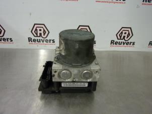 Begagnade ABS-pump Renault Megane II CC (EM) 1.9 dCi 120 Pris € 75,00 Marginaltabell erbjuds av Autorecycling Reuvers B.V.