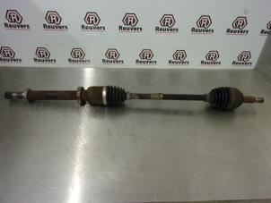 Używane Os napedowa prawy przód Renault Modus/Grand Modus (JP) 1.2 16V Cena € 35,00 Procedura marży oferowane przez Autorecycling Reuvers B.V.