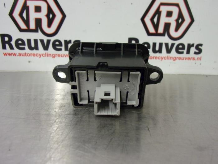 Tempomaat Bediening van een Renault Megane III Grandtour (KZ) 1.5 dCi 110 2010