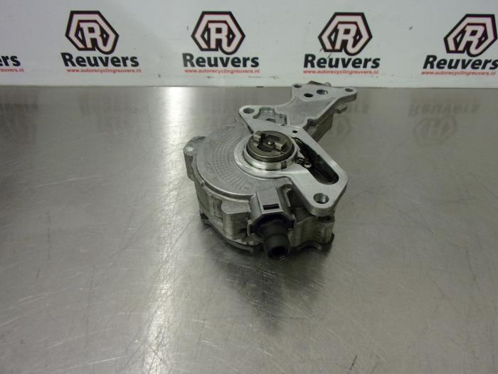 Brandstofpomp Mechanisch van een Skoda Fabia II (5J) 1.4 TDI 80 2008