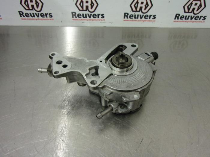 Brandstofpomp Mechanisch van een Skoda Fabia II (5J) 1.4 TDI 80 2008