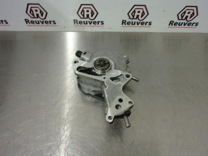 Brandstofpomp Mechanisch van een Skoda Fabia II (5J) 1.4 TDI 80 2008