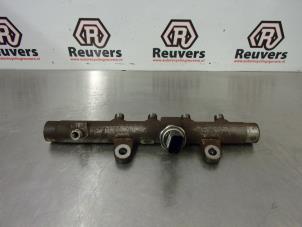 Gebruikte Brandstofverdeler Renault Kangoo Express (FW) 1.5 dCi 105 FAP Prijs € 30,00 Margeregeling aangeboden door Autorecycling Reuvers B.V.