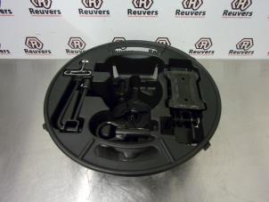 Begagnade Verktygssats Renault Vel Satis (BJ) Pris € 35,00 Marginaltabell erbjuds av Autorecycling Reuvers B.V.