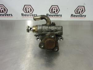 Begagnade Servostyrningspump Volkswagen Passat (3B3) 1.9 TDI 130 Pris € 35,00 Marginaltabell erbjuds av Autorecycling Reuvers B.V.