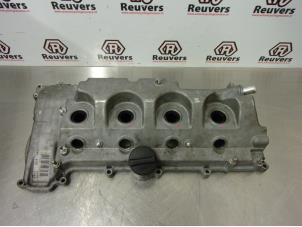 Begagnade Vipparmskåpa Toyota Avensis (T25/B1B) 2.2 D-4D 16V Pris på förfrågan erbjuds av Autorecycling Reuvers B.V.