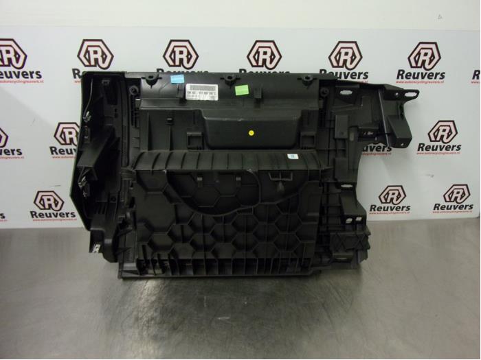 Handskfack från en Volkswagen Up! (121) 1.0 12V 60 2012