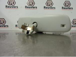 Gebruikte Binnenspiegel Volkswagen Transporter T5 1.9 TDi Prijs € 40,00 Margeregeling aangeboden door Autorecycling Reuvers B.V.