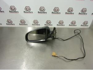 Gebruikte Buitenspiegel links Audi A4 (B6) 2.0 20V Prijs € 35,00 Margeregeling aangeboden door Autorecycling Reuvers B.V.
