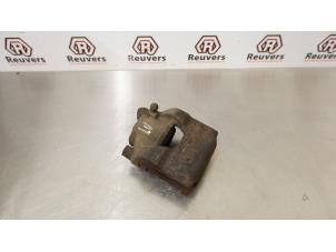 Gebruikte Remklauw (Tang) links-voor Dacia Logan MCV (KS) 1.6 16V Prijs € 30,00 Margeregeling aangeboden door Autorecycling Reuvers B.V.