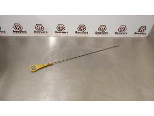 Używane Pretowy wskaznik poziomu oleju Volvo V60 I (FW/GW) 1.6 T3 16V Cena € 15,00 Procedura marży oferowane przez Autorecycling Reuvers B.V.