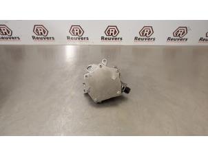 Używane Pompa prózniowa (benzyna) Volvo V60 I (FW/GW) 1.6 T3 16V Cena € 60,00 Procedura marży oferowane przez Autorecycling Reuvers B.V.