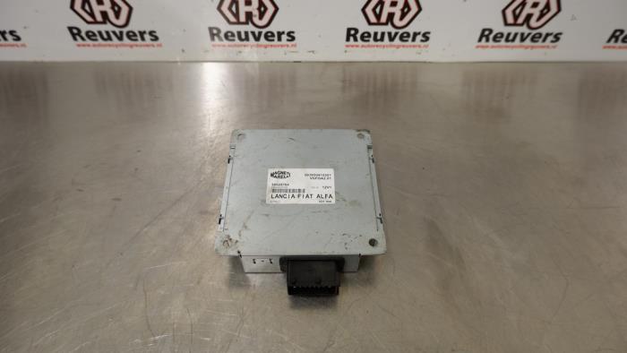 Radio module van een Opel Combo 1.3 CDTI 16V ecoFlex 2012