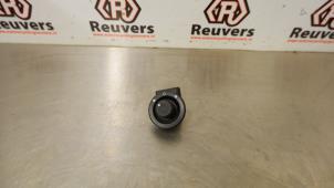 Begagnade Spegelspak Renault Clio III (BR/CR) 1.5 dCi 85 Pris € 10,00 Marginaltabell erbjuds av Autorecycling Reuvers B.V.