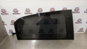 Begagnade Dörrfönster, 4-dörrars, höger bak Renault Twingo III (AH) 0.9 Energy TCE 90 12V Pris € 50,00 Marginaltabell erbjuds av Autorecycling Reuvers B.V.